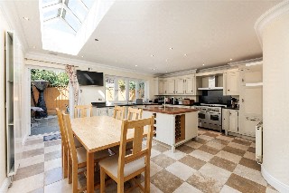 Coalecroft Road, London, SW15