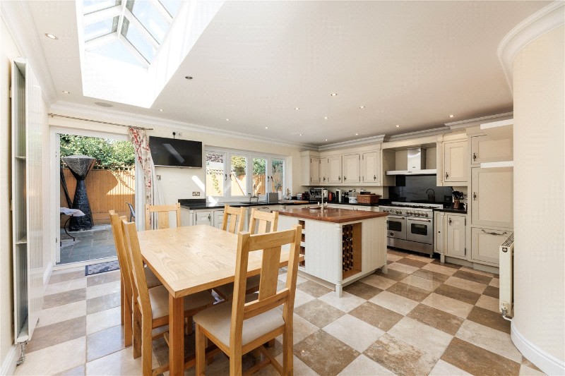 Coalecroft Road, London, SW15