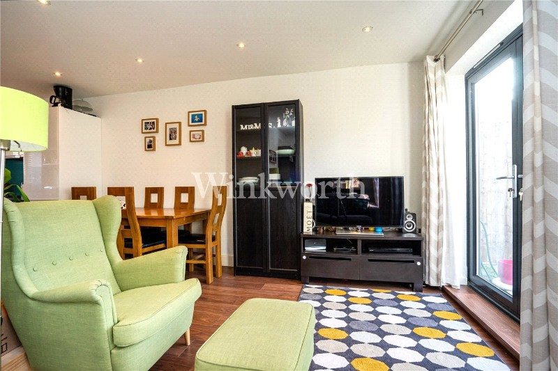 Belz Drive, London, N15