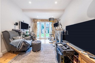 Golders Green Crescent, London, NW11