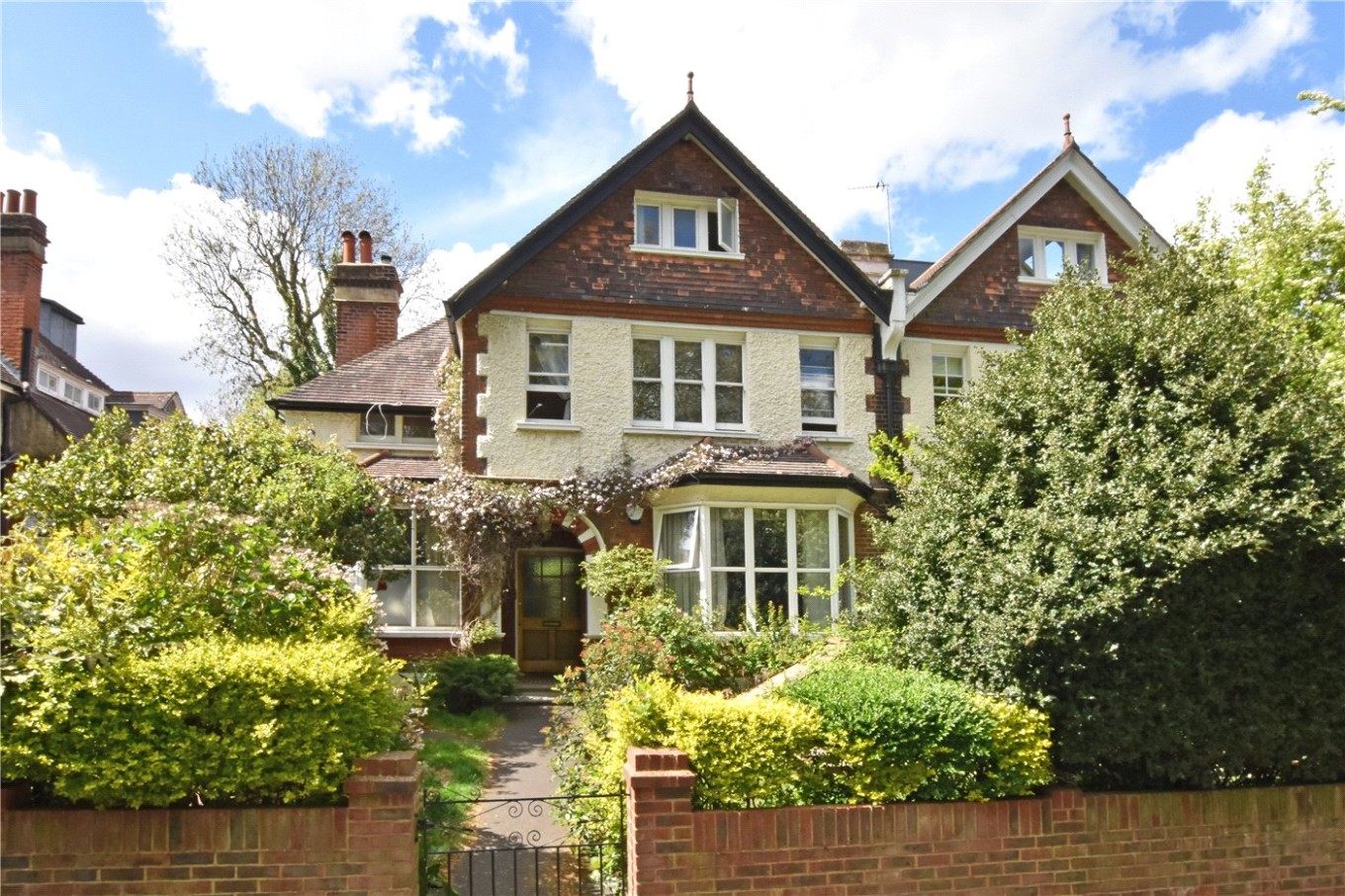 3 bedroom property for sale in Mayday Gardens, Blackheath, SE3 £450,000