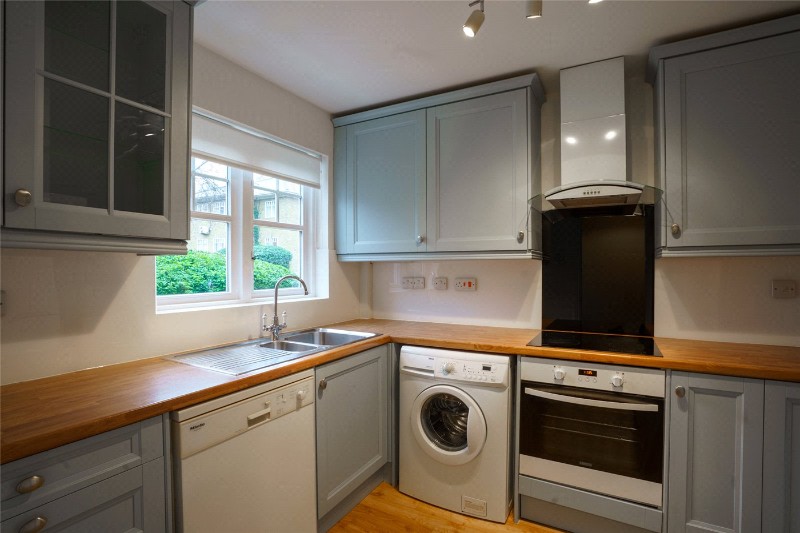 Fawcett Close, London, SW16