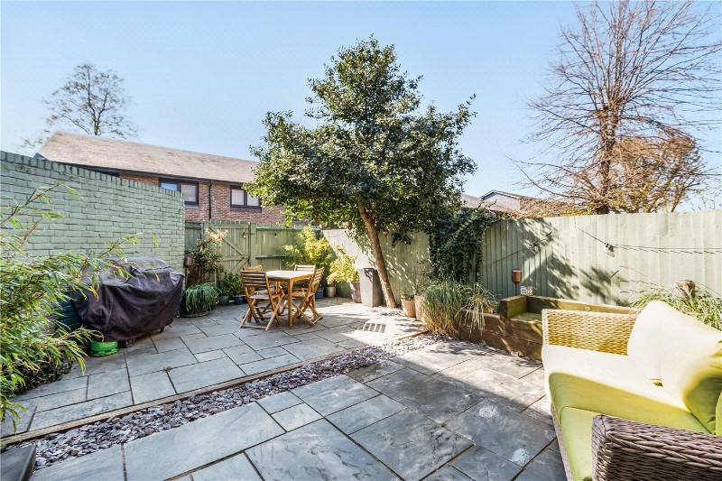 Manaton Close, London, SE15