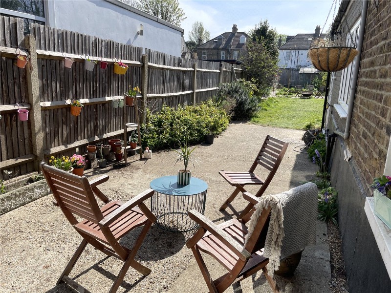 Holmesdale Road, London, SE25