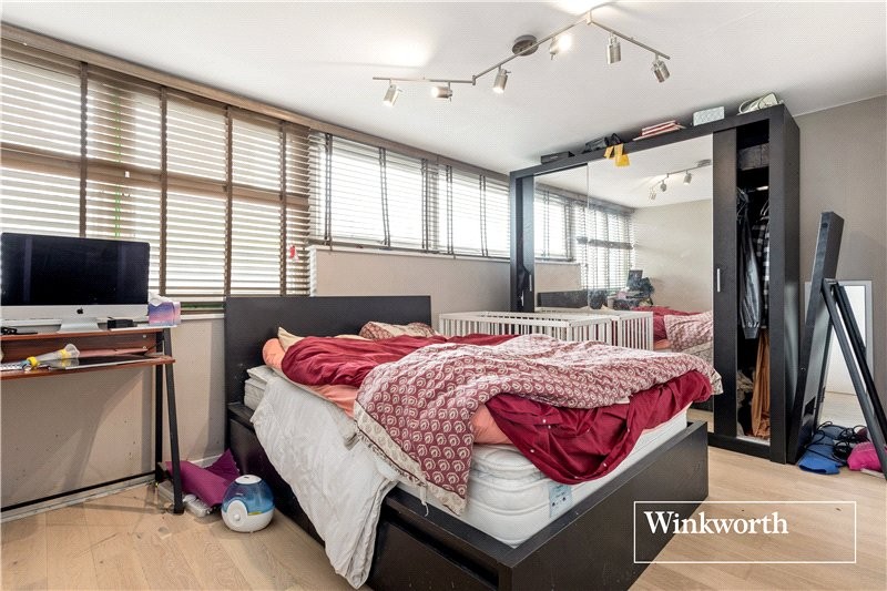 Renfrew Road, London, UK, SE11