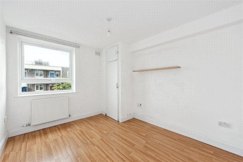Clissold Crescent, London, N16