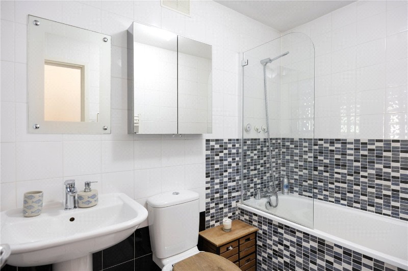 Kingslawn Close, London, SW15