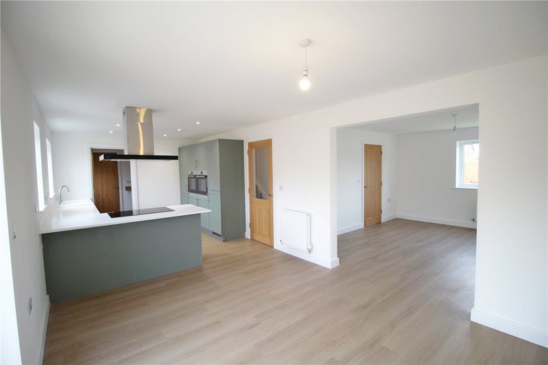 Farnborough Close, Pinchbeck, Spalding, PE11