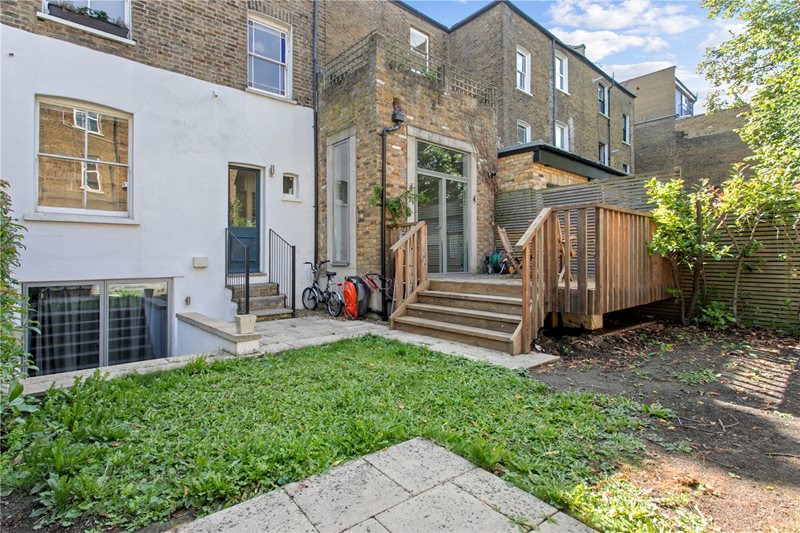Brownswood Road, London, N4