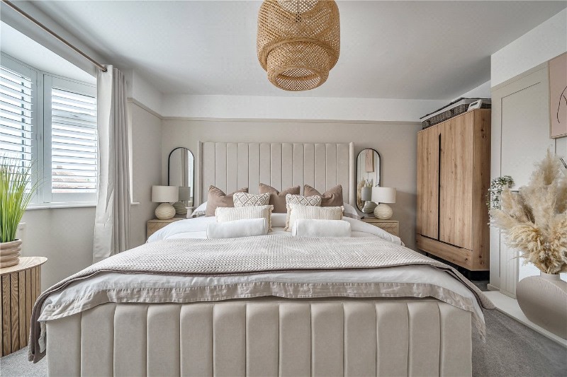 Regnum Drive, Shaw, Newbury, Berkshire, RG14