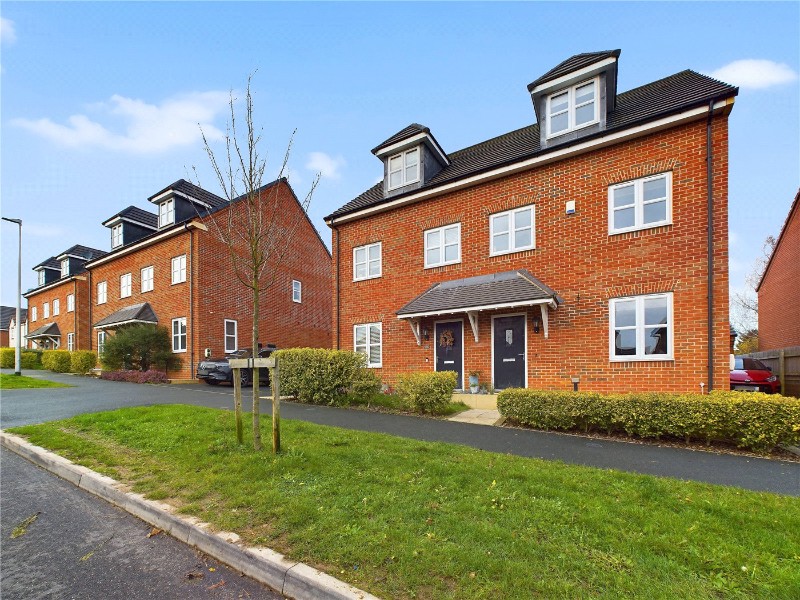 Yardley Way, Bishops Tachbrook, Leamington Spa, Warwickshire, CV33