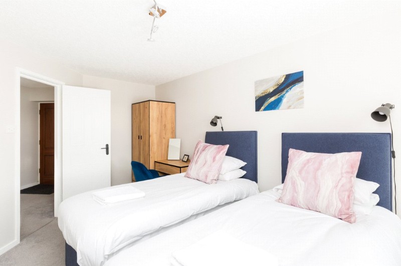 Guys Cliffe Avenue, Leamington Spa, Warwickshire, CV32
