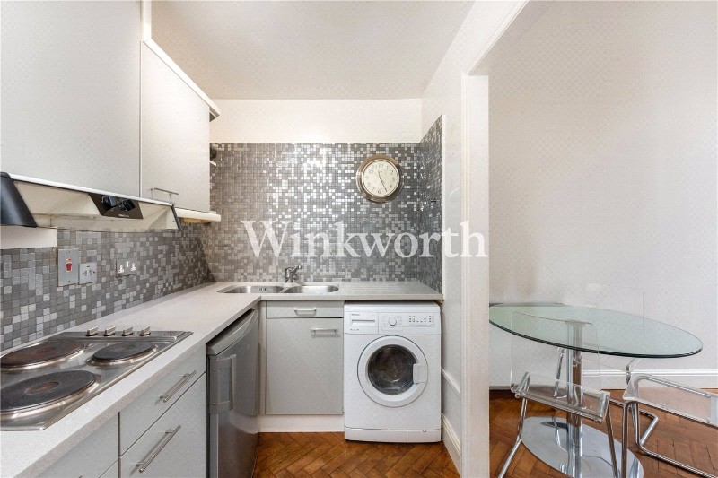 Crothall Close, London, N13