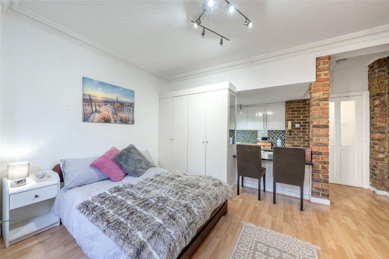 Sutherland Avenue, London, W9