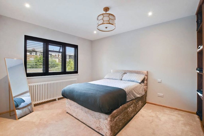 Mortimer Road, London, NW10