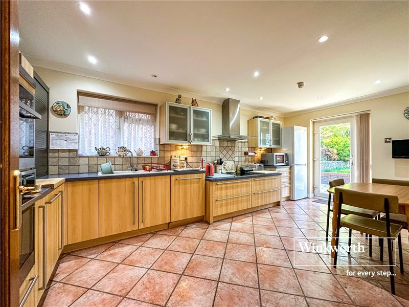 Chander Close, Ferndown, Dorset, BH22