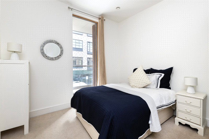 Deodar Road, London, SW15