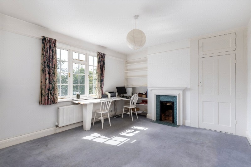 Crestway, Putney, London, SW15