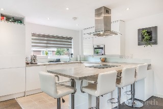 Great Brownings, London, SE21