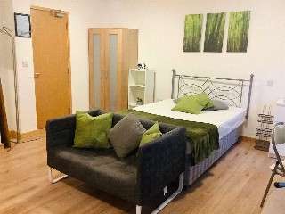 Cowley Bridge Road, Exeter, Devon, EX4
