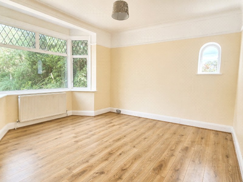 Mays Lane, Barnet, EN5