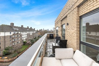 Chatfield Road, London, SW11