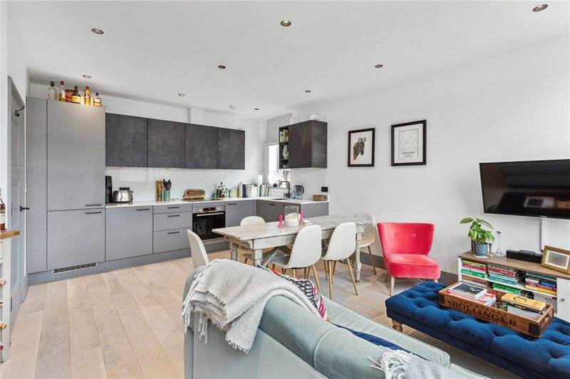 Glenburnie Road, London, SW17