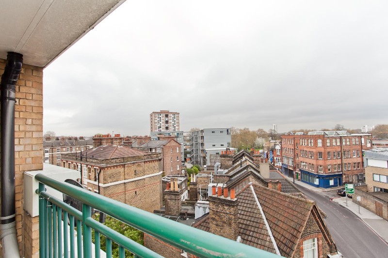 Abney Park Court, Stoke Newington High Street, N16