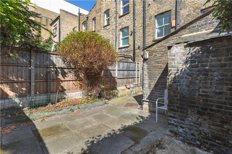 Henshaw Street, London, SE17