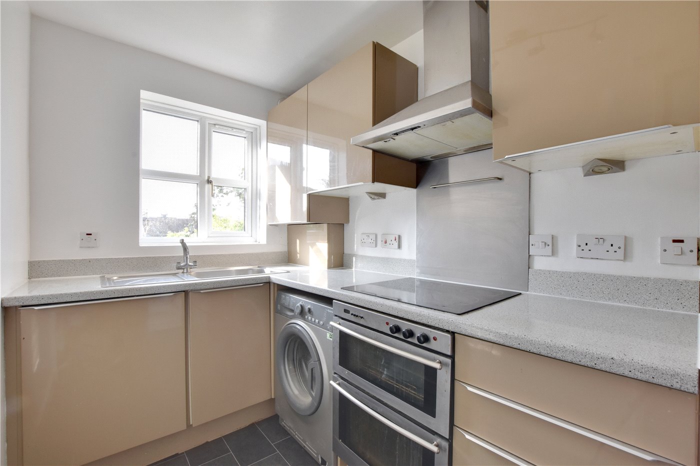 2 bedroom property for sale in Celestial Gardens, Lewisham, London, SE13 (Ref GRE140376) - £300,000 2 bedroom property for sale in Celestial Gardens, Lewisham, London, SE13 (Ref GRE140376) - £300,000