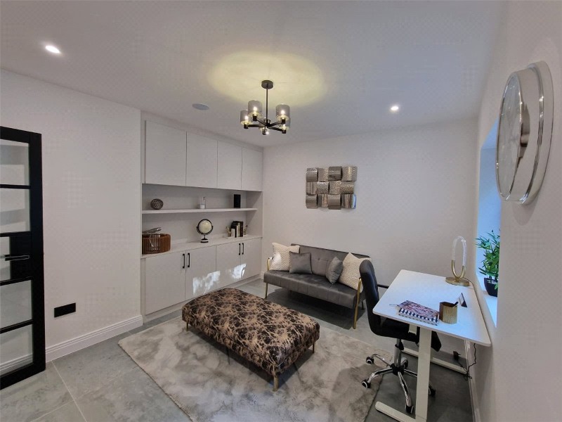 Wellington Avenue, Virginia Water, Surrey, GU25