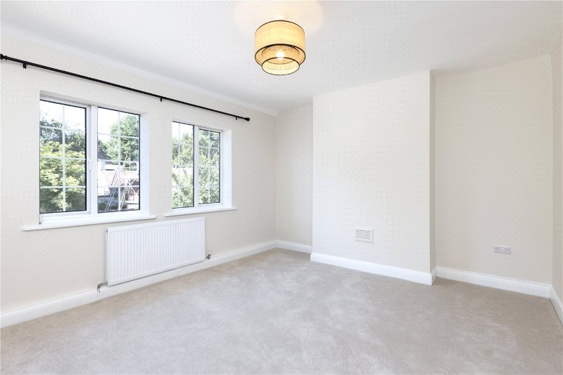 Gloucester Court, Kew Road, Kew, TW9
