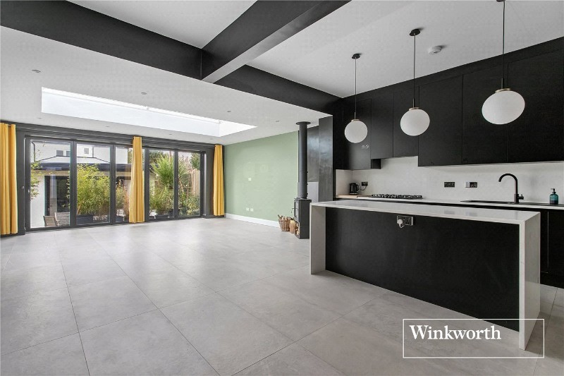 Claigmar Gardens, Finchley, London, N3