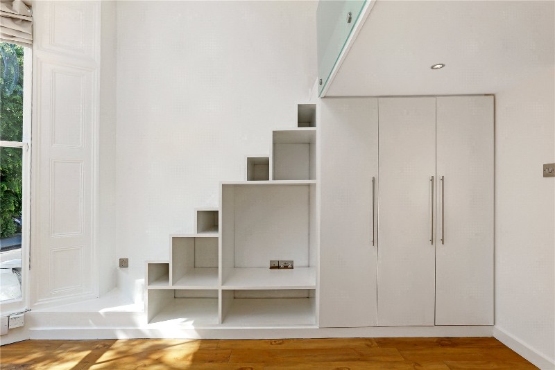 Blenheim Crescent, London, W11