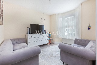 Station Crescent, London, N15