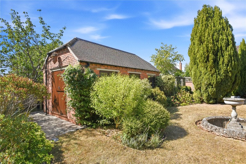 Avenue Road, Stratford-upon-Avon, Warwickshire, CV37