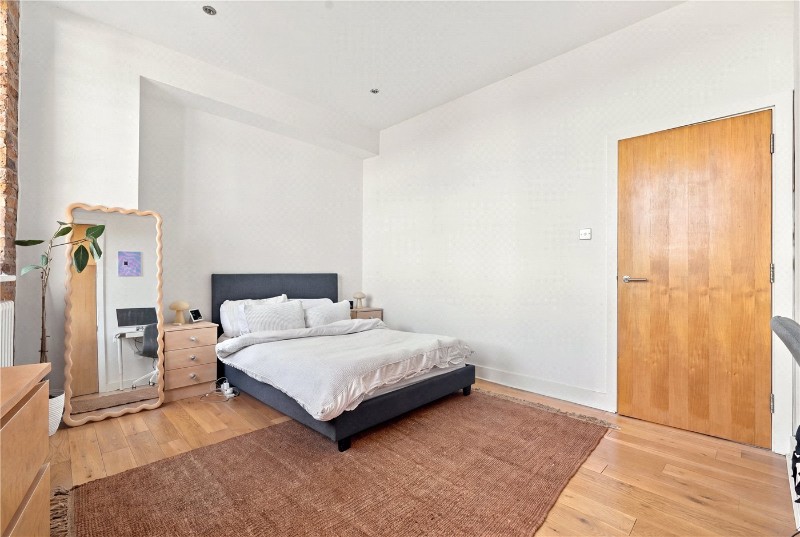 Thrawl Street, London, E1