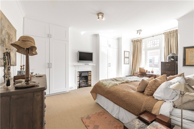 Brook Gardens, Barnes, London, SW13