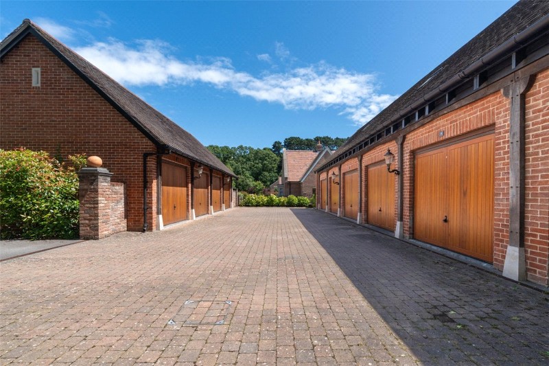 Wimborne Road West, Stapehill, Wimborne, Dorset, BH21