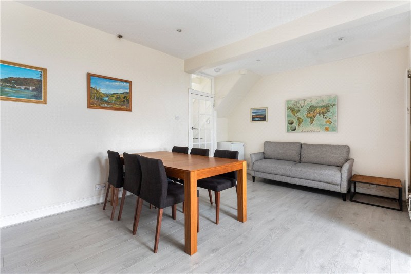 Broadwater Road, London, SW17