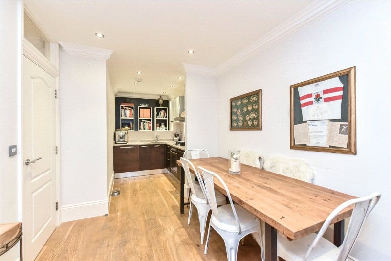 Stoke Newington Road, London, N16