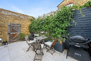 Davisville Road, London, W12