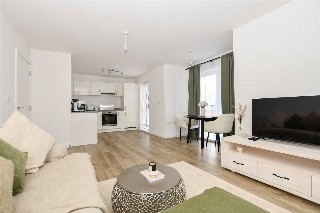 Bridle Road, Arborfield Green, Reading, Berkshire, RG2