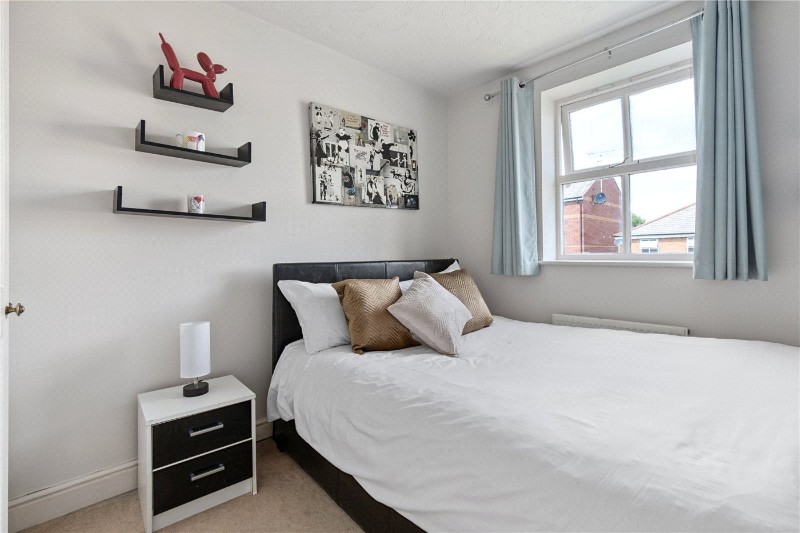 Lisle Close, London, SW17