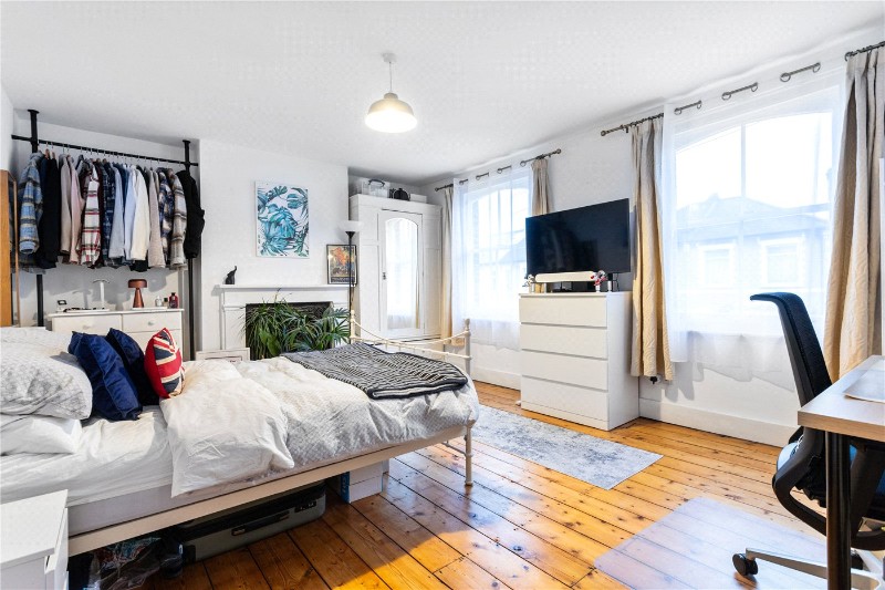 Himley Road, London, SW17