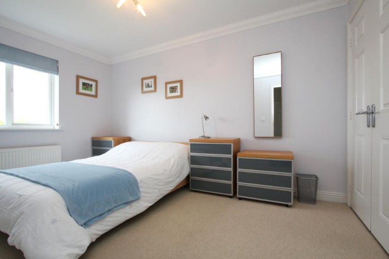 Eaves Close, New Haw Road, Addlestone, KT15