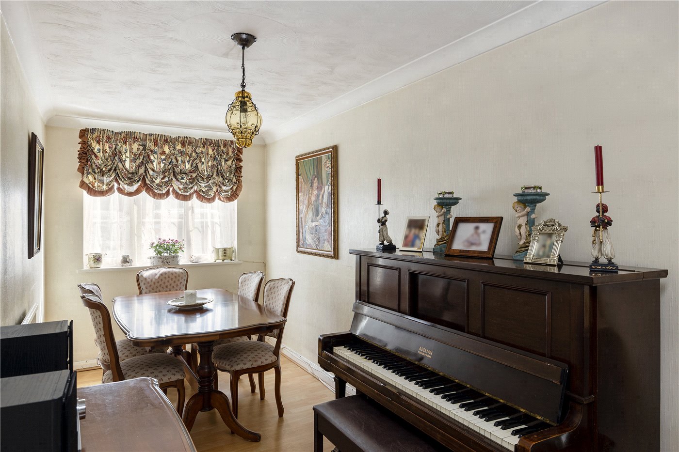 Dining Room Detail
