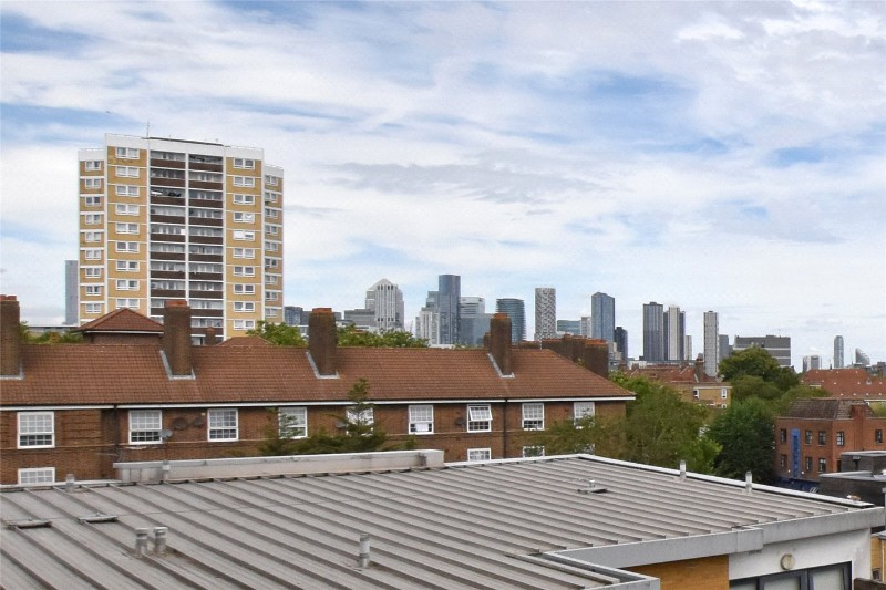Tarves Way, Greenwich, London, SE10