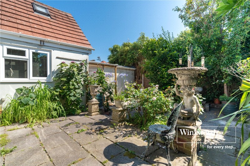 Pinecliffe Avenue, Bournemouth, Dorset, BH6