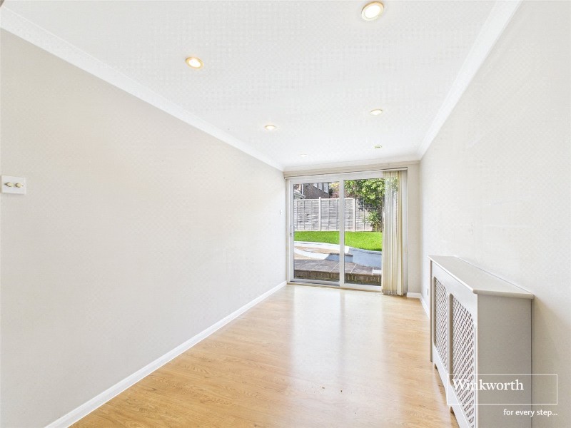 Narromine Drive, Calcot, Reading, Berkshire, RG31